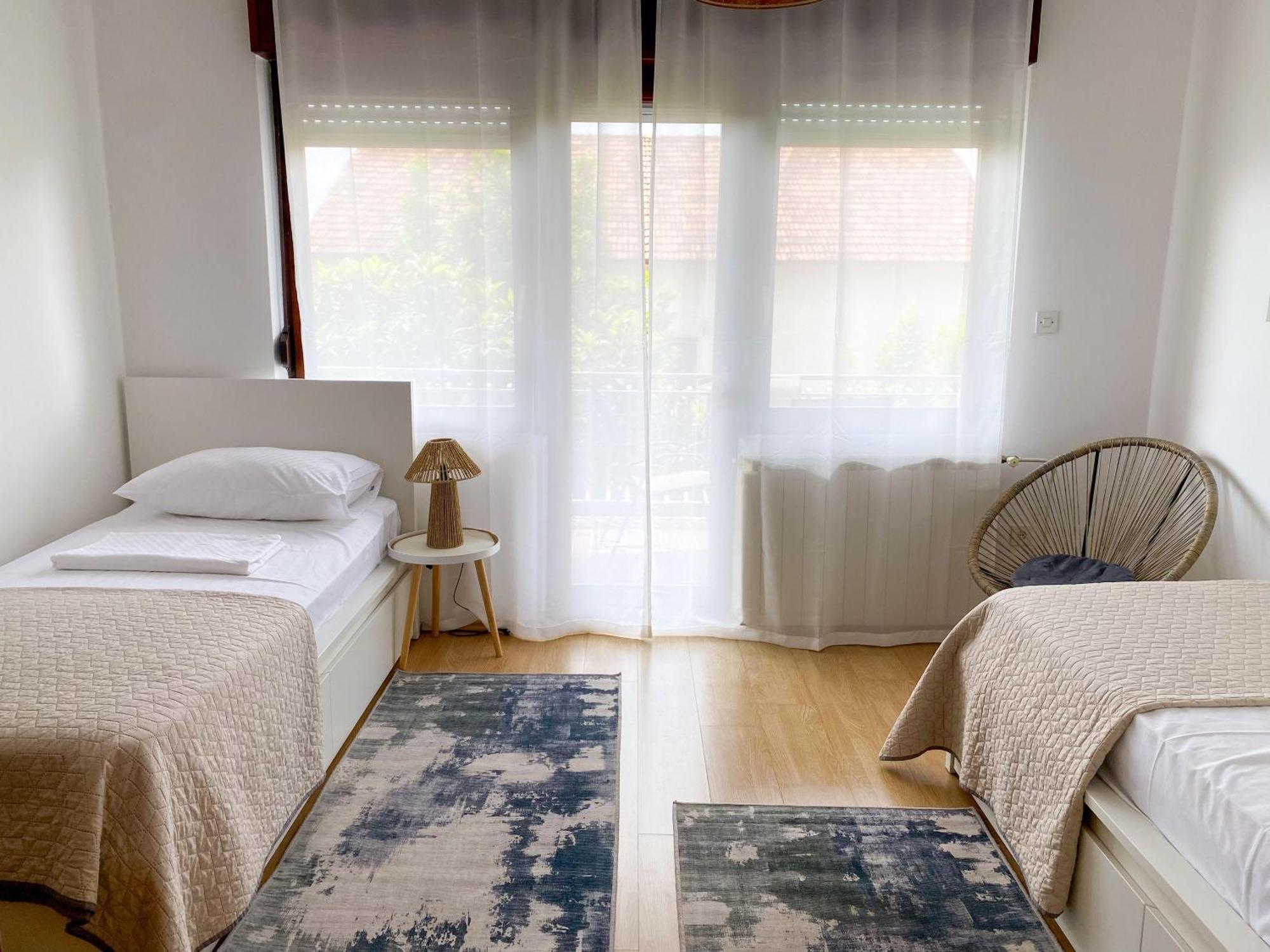 Apartments Maria Биоград на Мору Екстериор снимка
